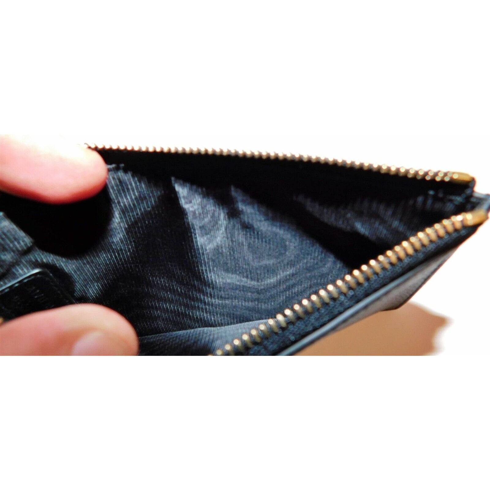 New Christian Dior Large Grain Leather Zip Credit Card Holder Wallet — image 4 of 5